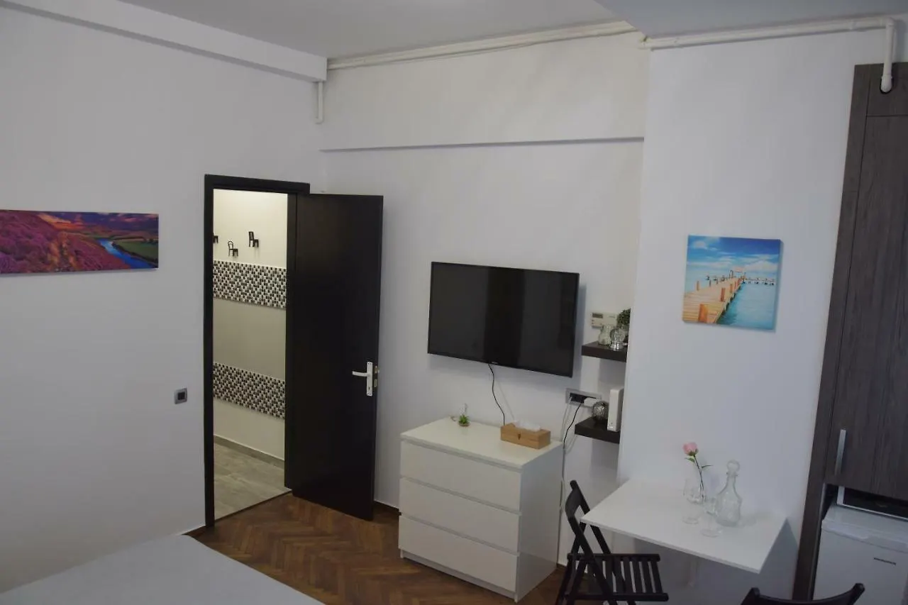 Отель M&M Intercontinental Vasile Conta Nr.3-5 Бухарест Апартаменты